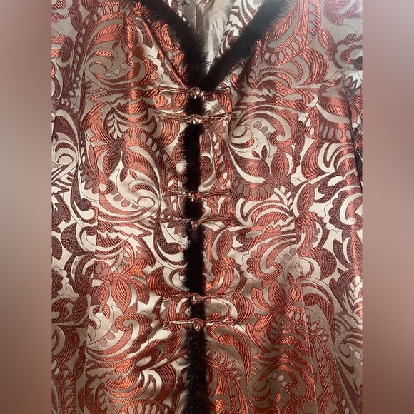 Grace Chuang 100% Silk Orange and Gold Brocade Coat - Picture 4 of 11